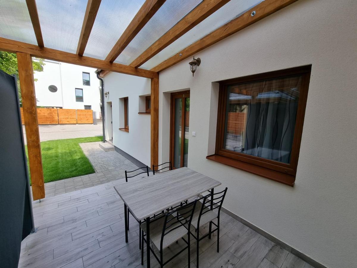Karinthy Haz Guest House Siofok Exterior photo